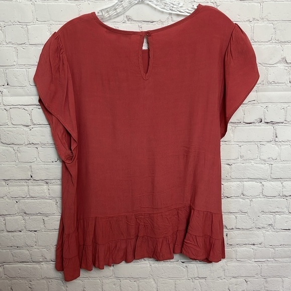 RO & DE Salmon Red Tulip Short Sleeved Blouse - Picture 7 of 13